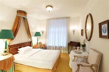 Opera Hotel Monaco di Baviera